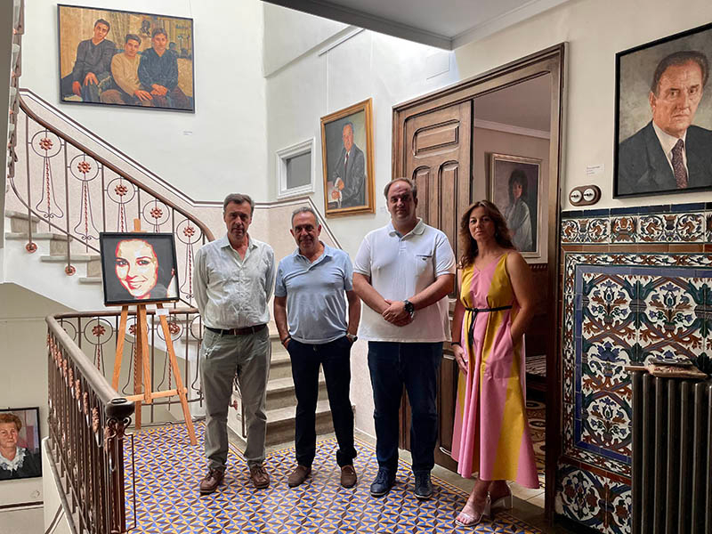 Guijuelo acoge la exposición ‘Muñoz Bernardo, el retrato en Guijuelo’ 