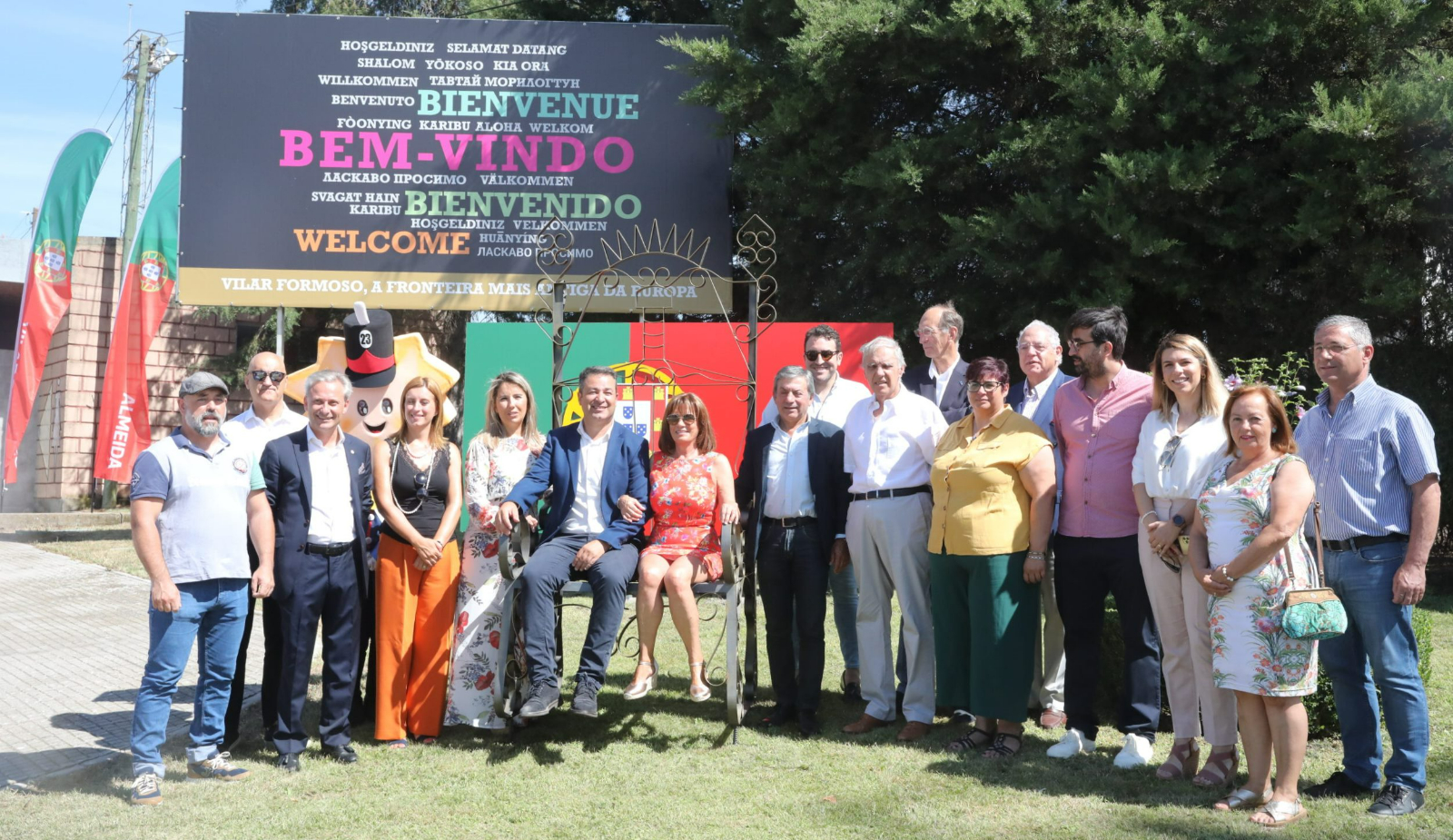 Inaugurado un photocall en la frontera hispanolusa