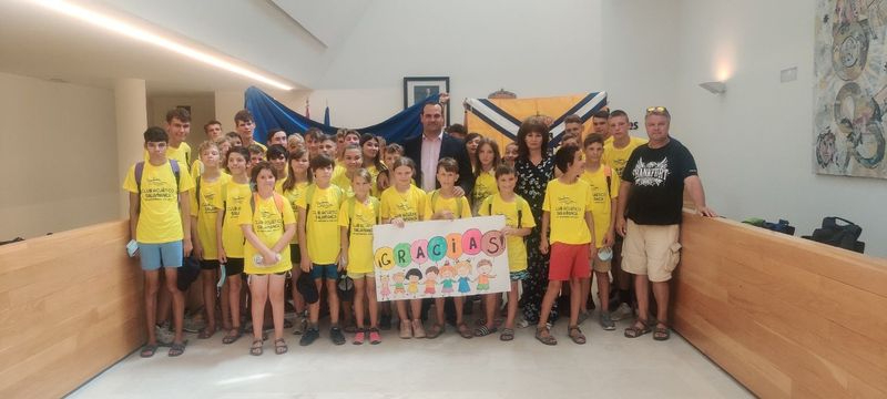 Los 47 niños ucranianos acogidos en Armenteros se divierten en Santa Marta