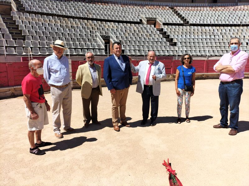 Barcelona homenajea a Julio Robles por el 50 aniversario de su alternativa 