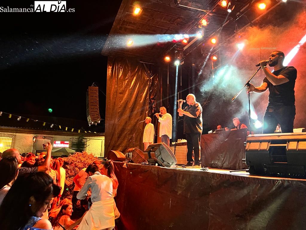 El arte de Los Chichos llena y hace bailar a Galinduste