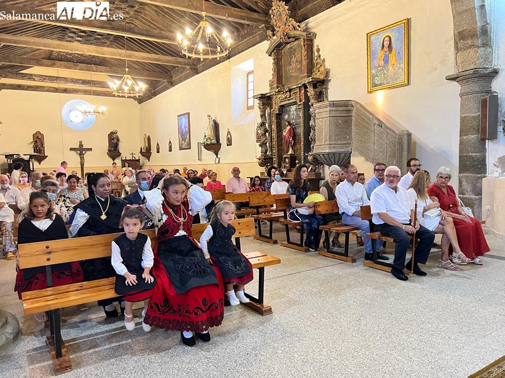 Eucaristía en honor a Santa Ana con procesión incluida en Galinduste
