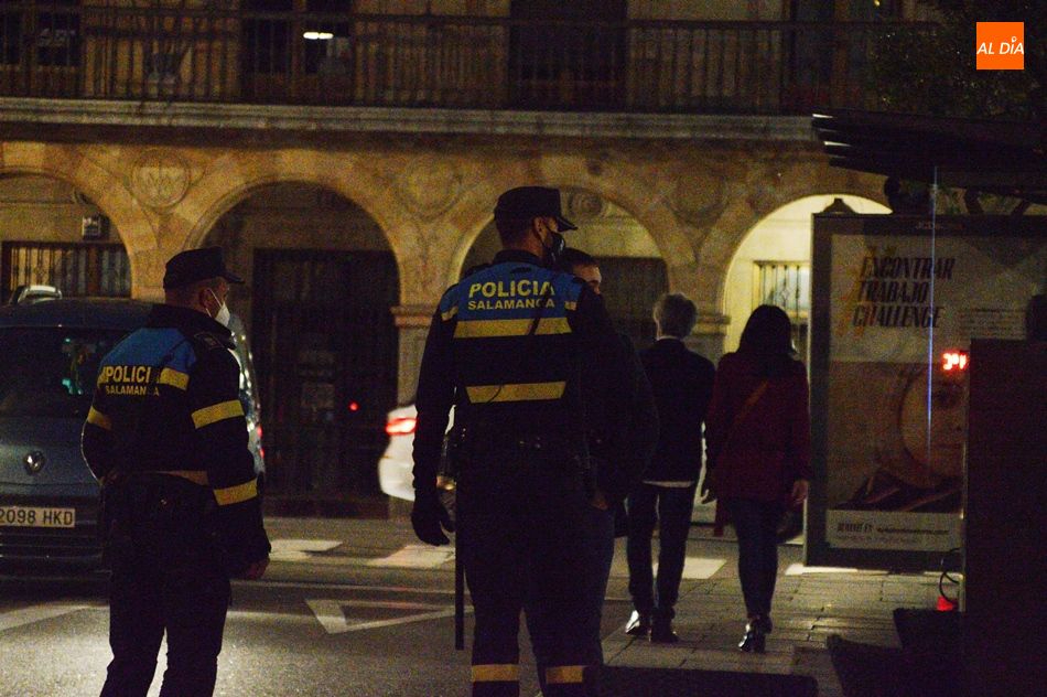  Intervención de estupefacientes y arma blanca, así como una denuncia por ruido en la carretera de Ledesma