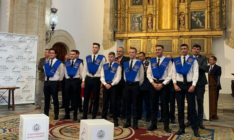 Feliz graduación y entrega de Alas Adventia a los pilotos formados en Salamanca