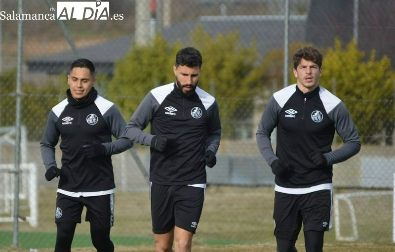 Amaro, Benito y Gustavo, los únicos que no dejan solo al Salamanca UDS