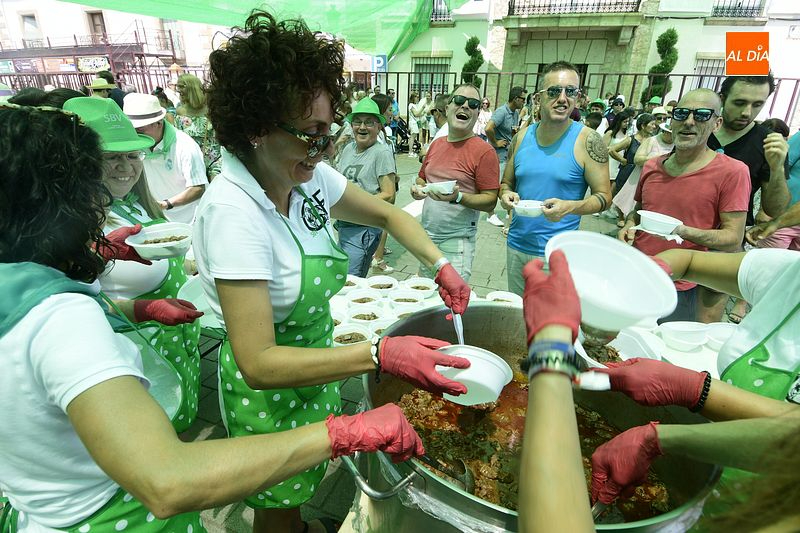Comida popular y parque acuático para todos en San Buenaventura