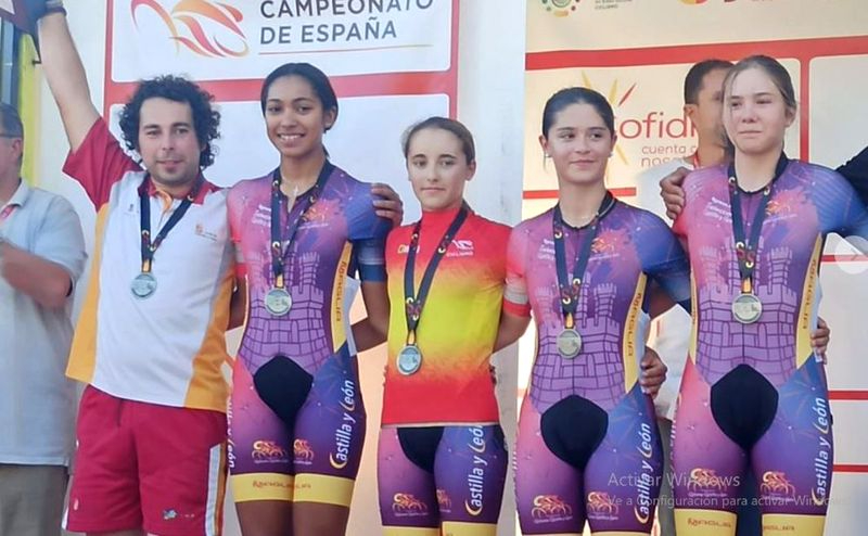 Daniella Ramos Tamames, plata por equipos en el Campeonato de España de ciclismo en edad escolar