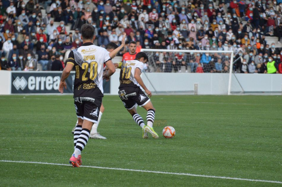 Unionistas, sin TV por ahora en Primera RFEF: la Federación rompe con Fuchs Sports y saca a concurso los derechos de nuevo