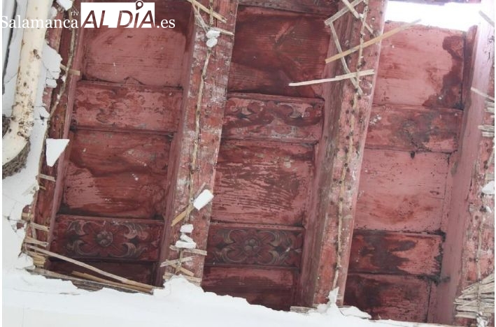 Hallan tablas policromadas del siglo XVI en las obras del antiguo hospital 