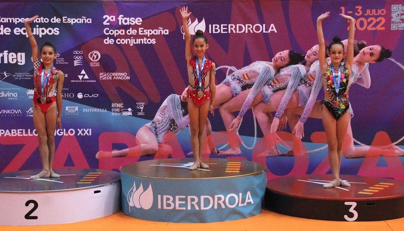 Elena Mateos, del Club Rítmica Salamanca, medalla de bronce en la final de cuerda 