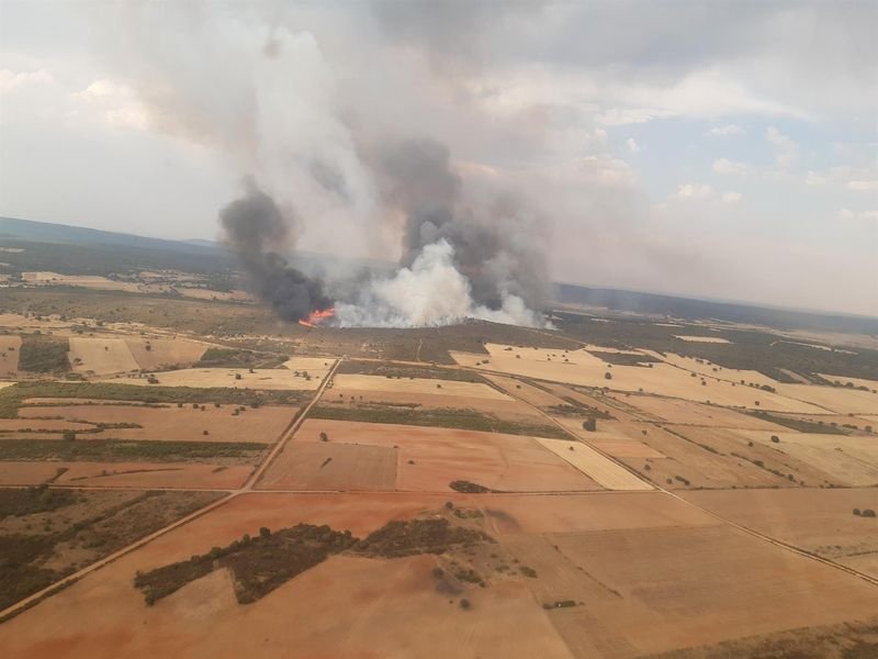 El fuego ya ha arrasado más de 27.000 hectáreas en Losacio (Zamora)