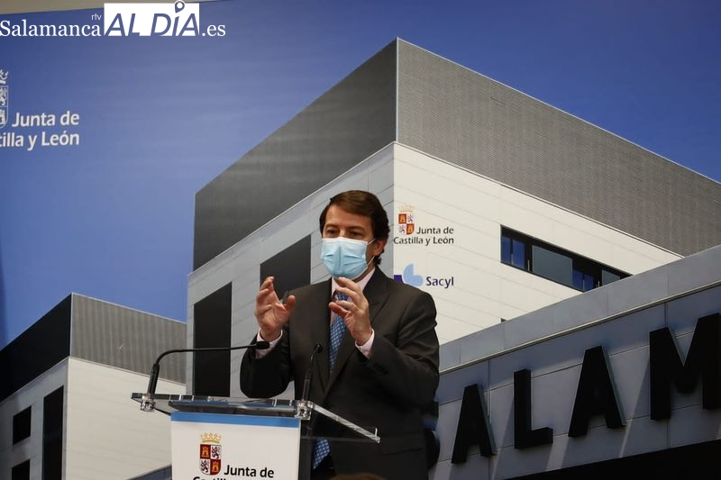 Mañueco, sobre los incendios forestales: La naturaleza nos está sometiendo a pruebas muy duras 