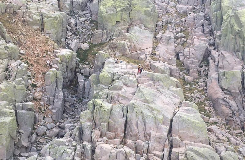 Así ha sido el rescate de cuatro montañeros en el Pico Almanzor de Ávila 