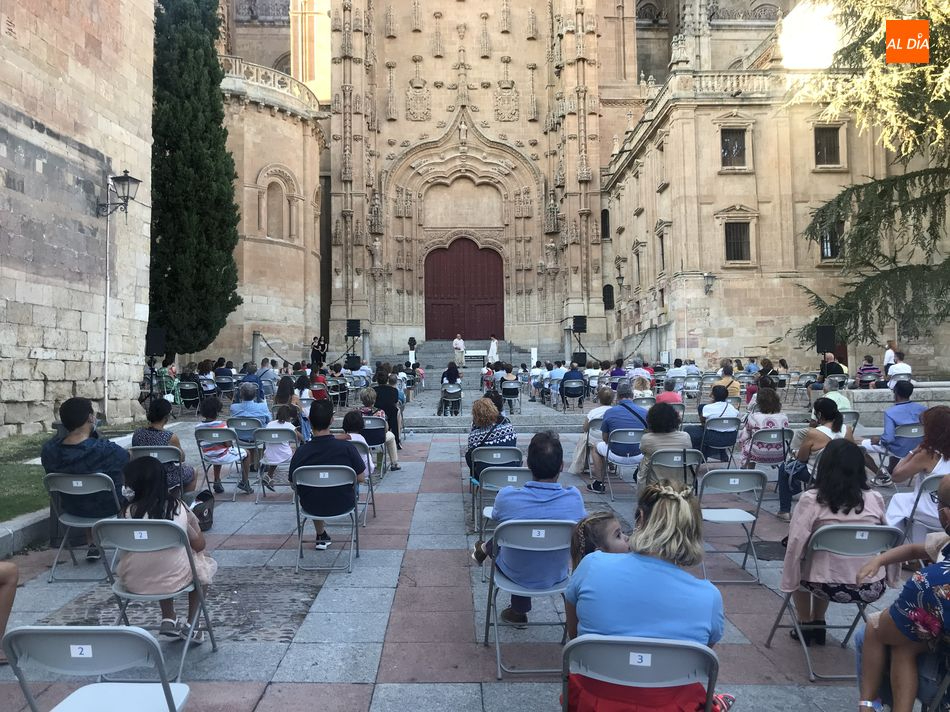 Festival de Artes de Calle y los musicales Ghost y La Bella y la Bestia, en las Ferias y Fiestas de Salamanca