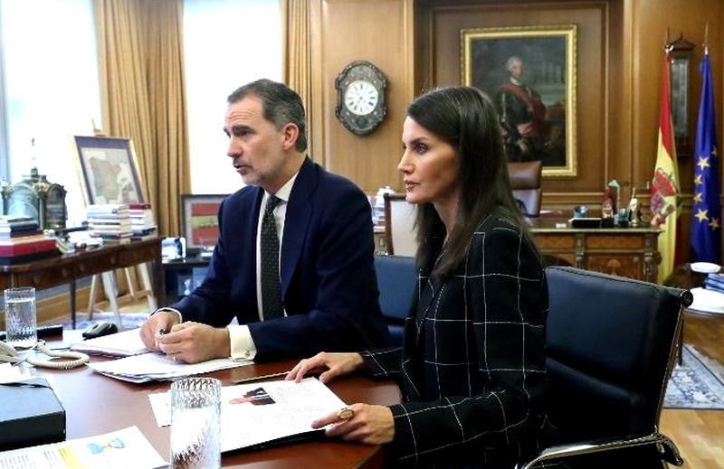 Los Reyes aceptan la presidencia de honor del IV Centenario de la canonización de Santa Teresa