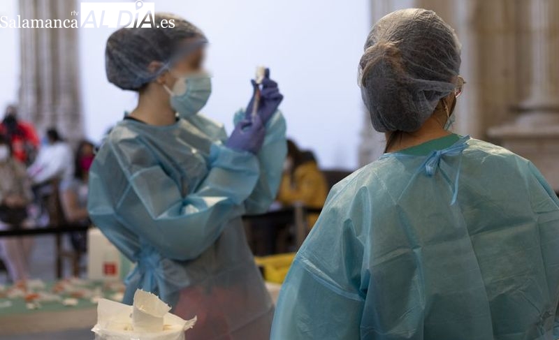 Preocupación en la Comunidad por los 1.700 sanitarios de baja por coronavirus