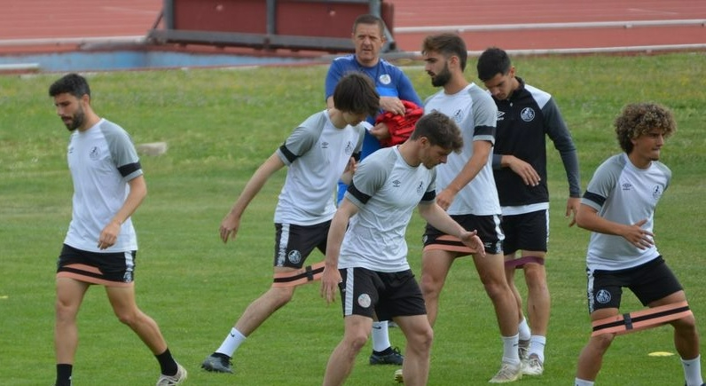 Sátur López se queda como segundo entrenador del Salamanca UDS