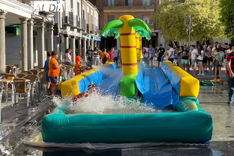 La Gincana de peñas vuelve con multitudinario ambiente y récord de participación