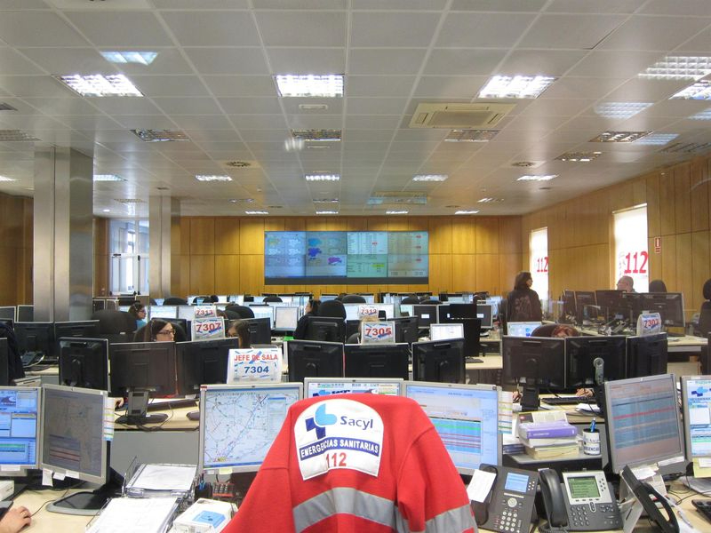 El 112 de Castilla y León atiende una media de 2.669 llamadas diarias 