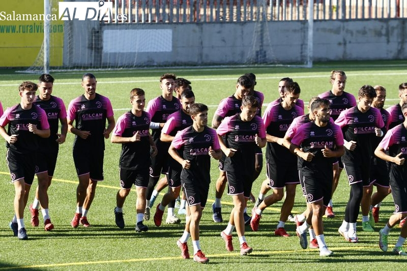 Unionistas no para y vuelve al trabajo tras el amistoso en Guijuelo con Mario Gómez incluido