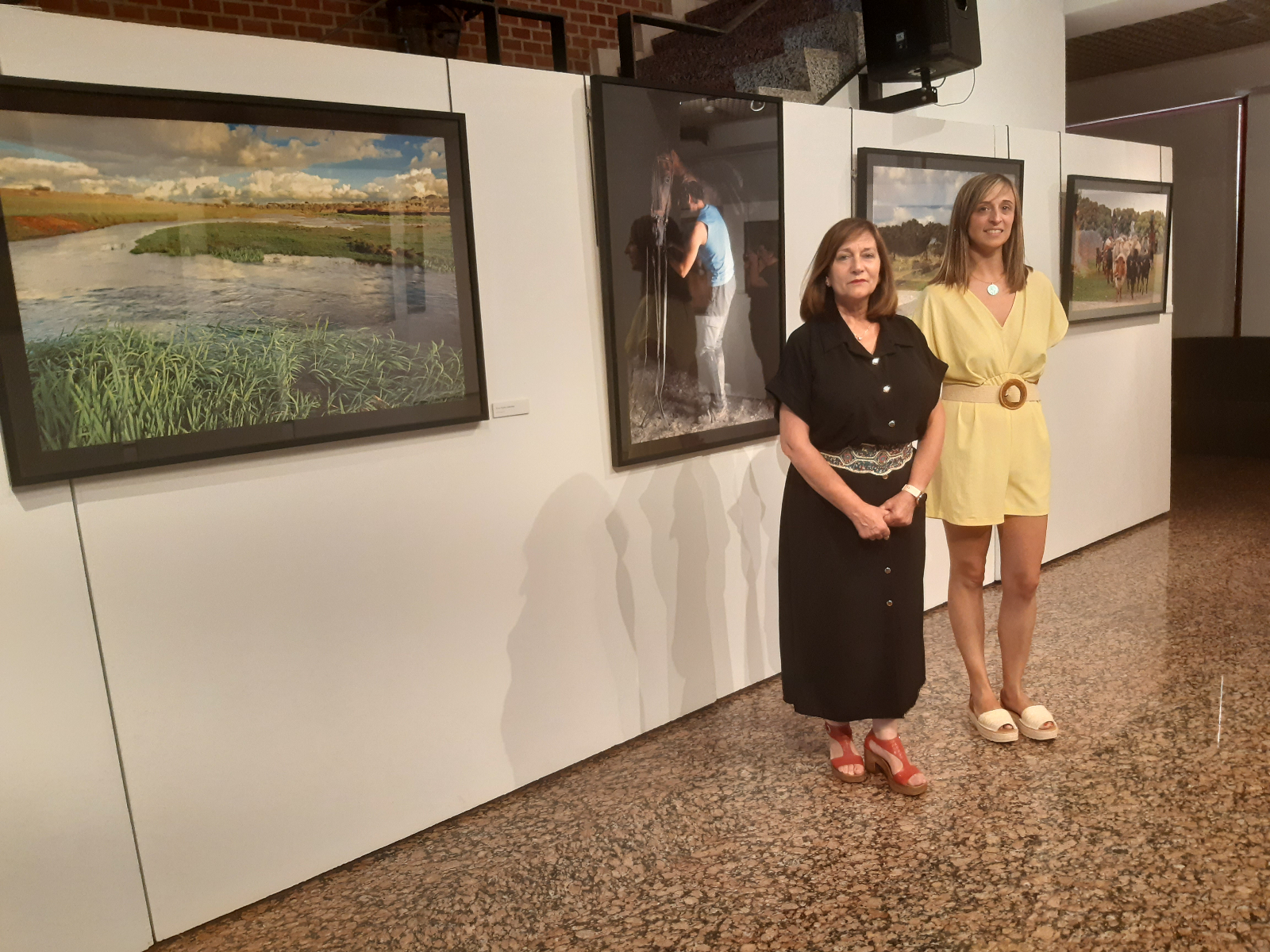 El CDS acoge la exposición Los brazos de la dehesa del fotógrafo Francisco Martín, basada en la sensibilidad, colores y esencia de los hombres del campo