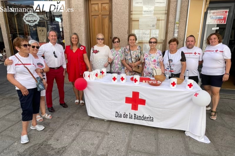Cruz Roja se echa a las calles de Peñaranda para retomar su histórico Día de la Banderita  