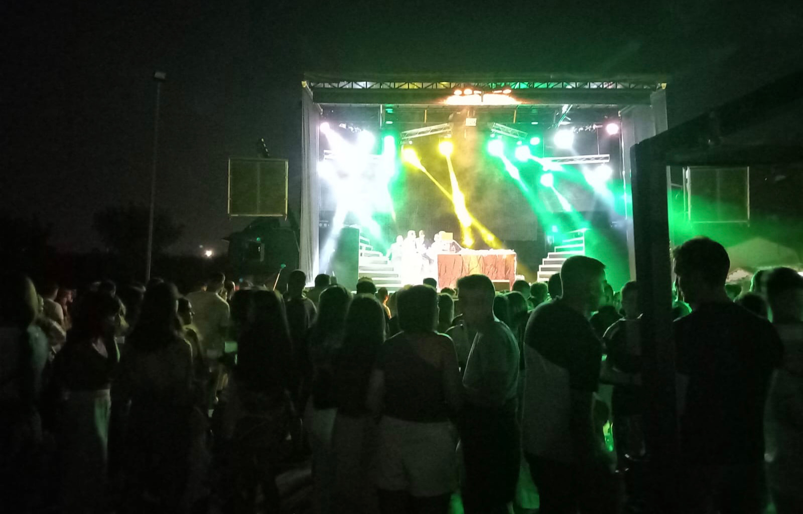 Cientos de personas disfrutan con el consolidado II concurso Macotera Sound