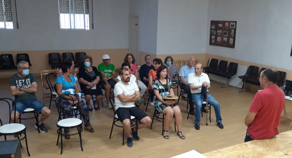 El Pedroso de la Armuña vive una jornada especial buceando en el lenguaje de las campanas