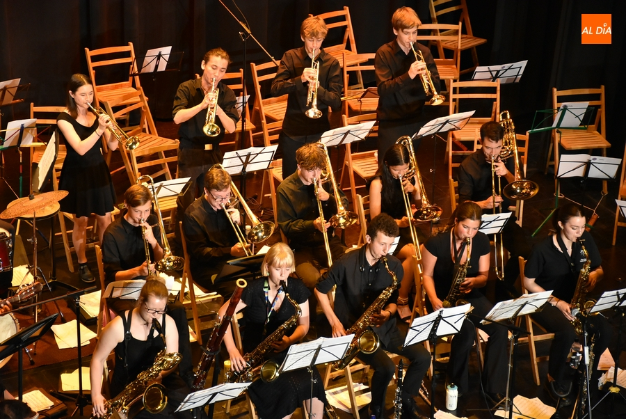 La ‘Thames Youth Jazz Orchestra’ deja un gran sabor de boca en Ciudad Rodrigo