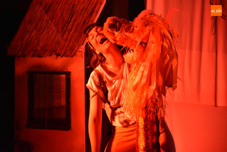 Un viaje por el planeta a cargo de La Monda Lironda completa la experiencia de los más pequeños