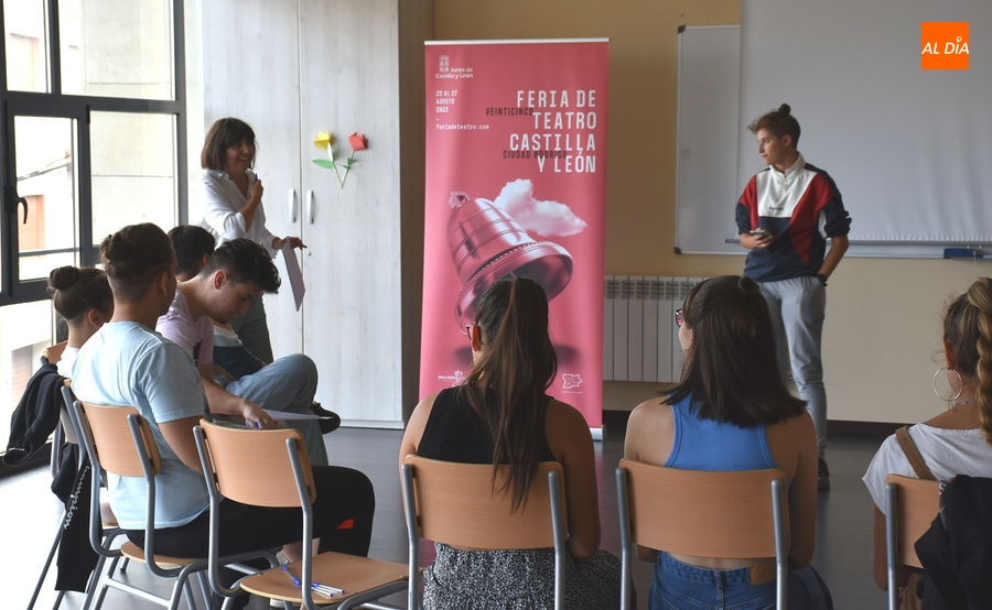 Baychimo crea con jóvenes mirobrigenses piezas poéticas que se colgarán en La Florida