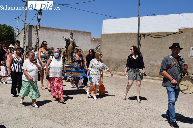 Terradillos procesiona junto a Nuestra Señora de la Asunción en su último día de fiestas