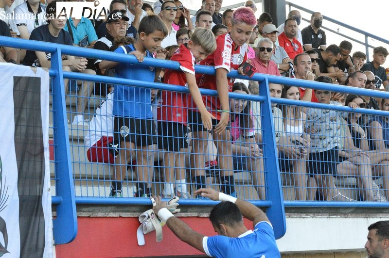 El San Casto coge color en la grada gracias al Santa Marta - Unionistas