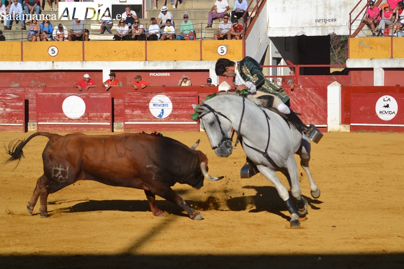 Brillo y encaste para una corrida de Rejones con gran entrada en Macotera