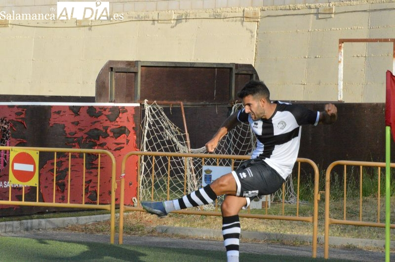 La presencia de Juampa Barros se complica para el debut liguero de Unionistas