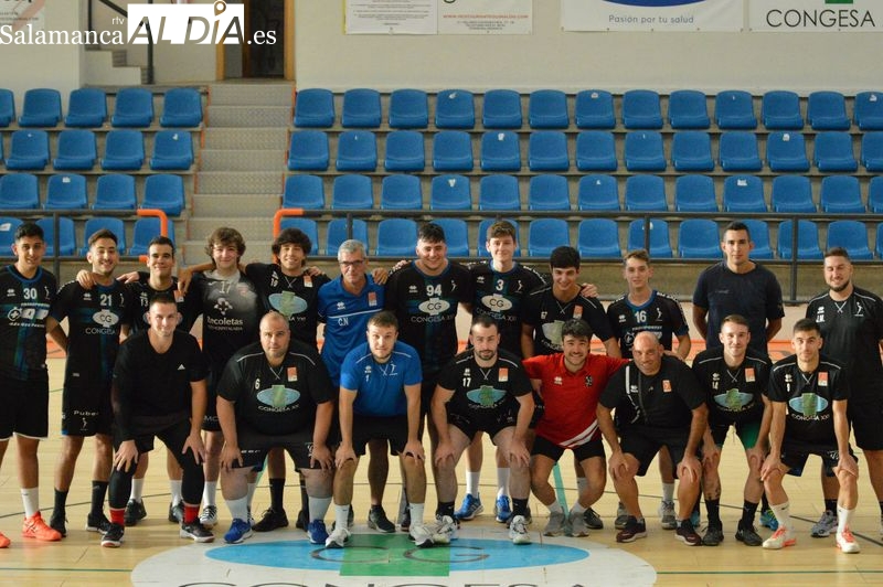 El BM Salamanca arranca la pretemporada en su Río Tormes