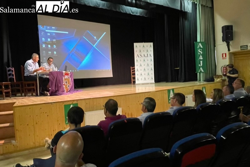 El sector de la patata denuncia en Villoria la especulación que esta viviendo y pide la aplicación real de la Ley de la cadena alimentaria