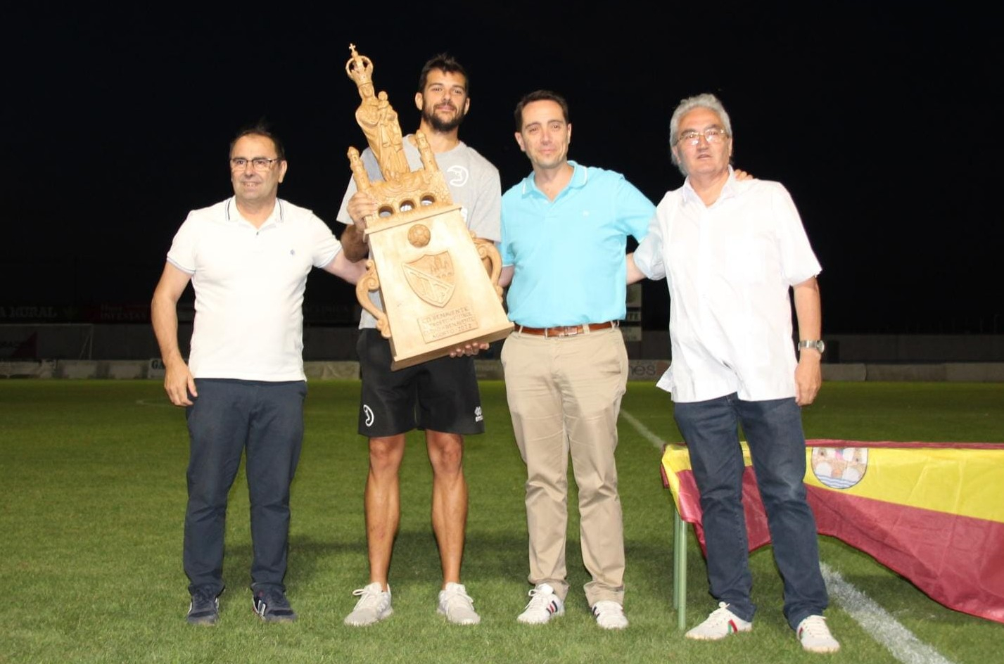Unionistas mejora y gana el Trofeo Ciudad de Benavente
