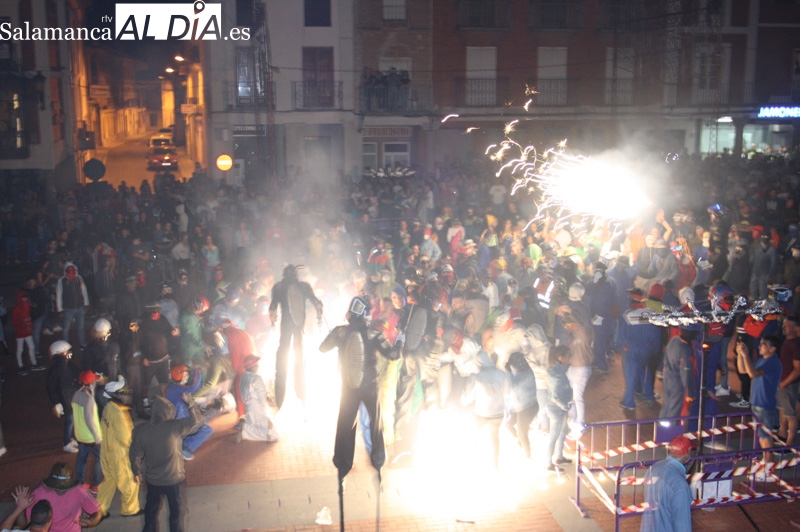 Peñaranda arde de nuevo junto a Kull D´Sac y miles de personas