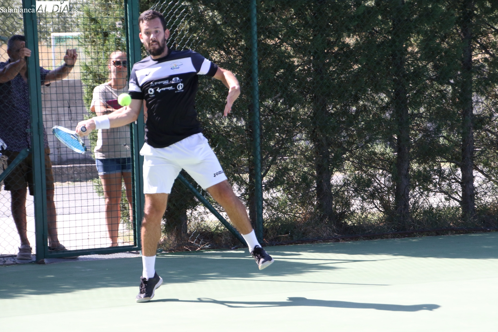 Óscar Martín y Carla Hernández, campeones del IV Torneo de Tenis ‘Centenarios Teresianos 2002’