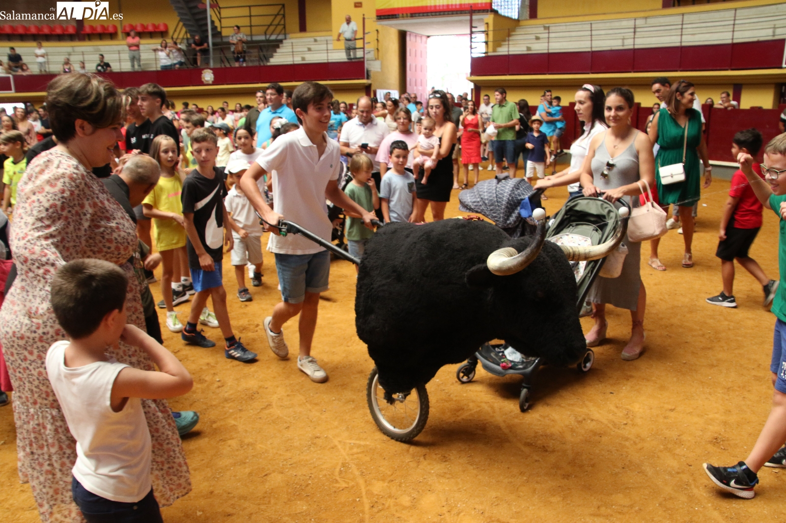 Encierro infantil con la Charanga Afinados