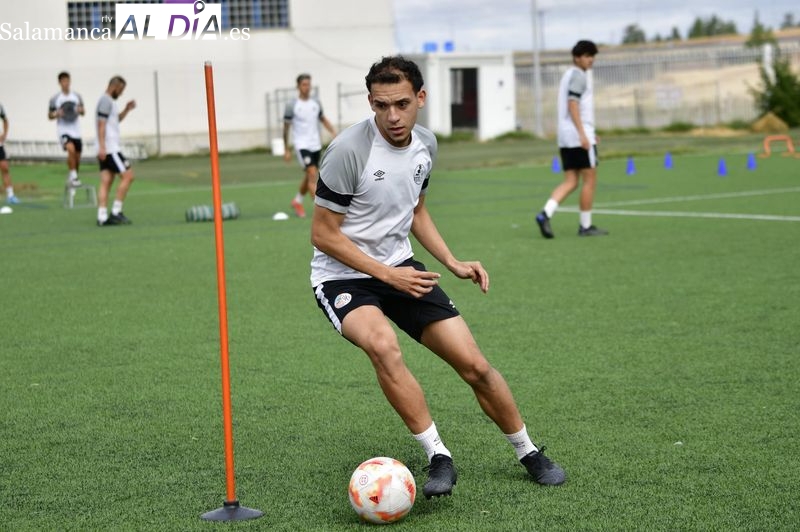 El nuevo delantero brasileño del Salamanca UDS se estrena en los entrenamientos
