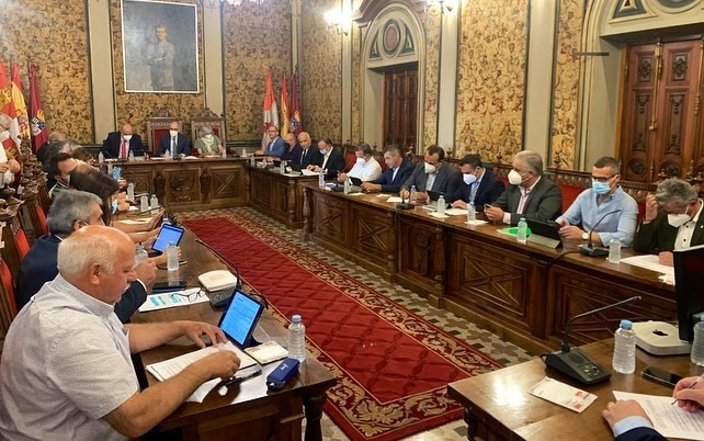 PP y Cs aprueban una moción para modificar la ley contra la ocupación ilegal de viviendas