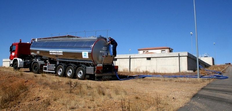 La Diputación duplica el servicio de suministro de agua a los pueblos salmantinos afectados por la sequía  