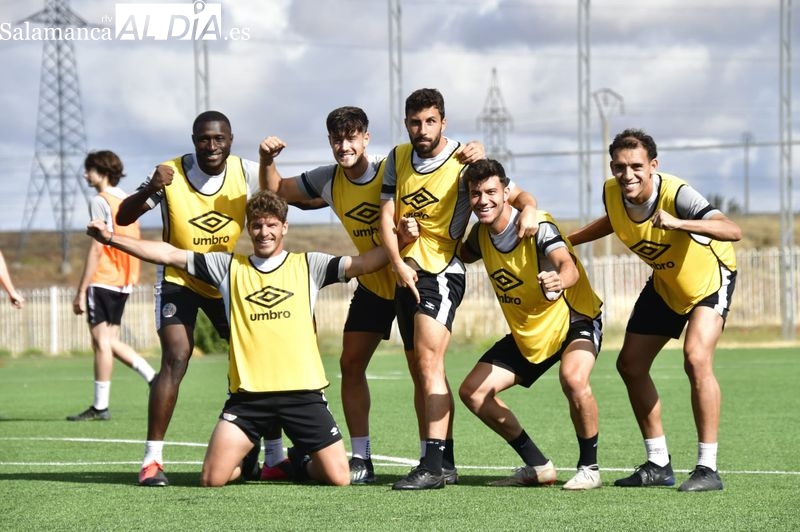 Buen ambiente e intensidad en el entrenamiento del Salamanca UDS