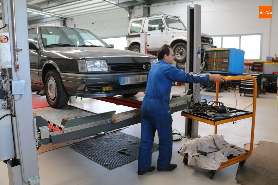 El trabajo aumenta pero los beneficios no: la encrucijada de los talleres mecánicos