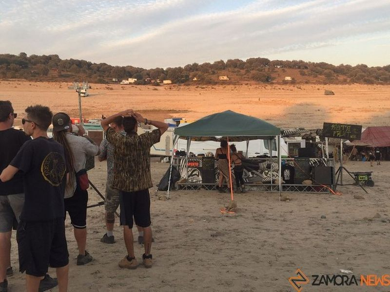  Fallece una mujer suiza en una fiesta ilegal junto al embalse de Almendra