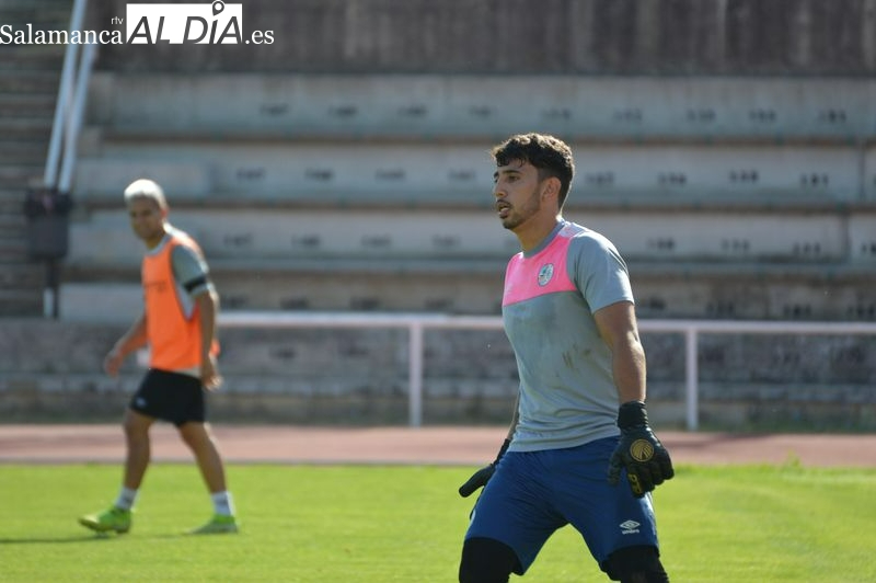 Carpetazo al runrún en la portería del Salamanca UDS: no se fichará a nadie más y Del Río y Mike competirán por el puesto