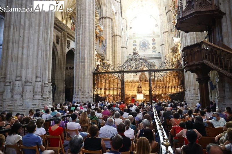 La Catedral se rinde con el organista salmantino Samuel Maíllo 