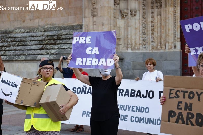 La HOAC realiza un gesto público bajo el lema Soñar el trabajo digno